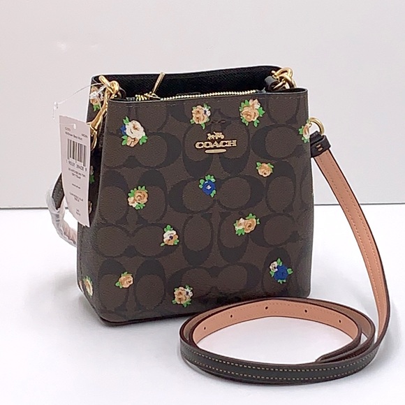 Coach Handbags - COACH NWT Mini Town Bucket Bag In Signature Canvas With Vintage Mini Rose Print